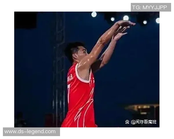 中国男篮迎战美国队挑战世界篮球强队展现实力与风采